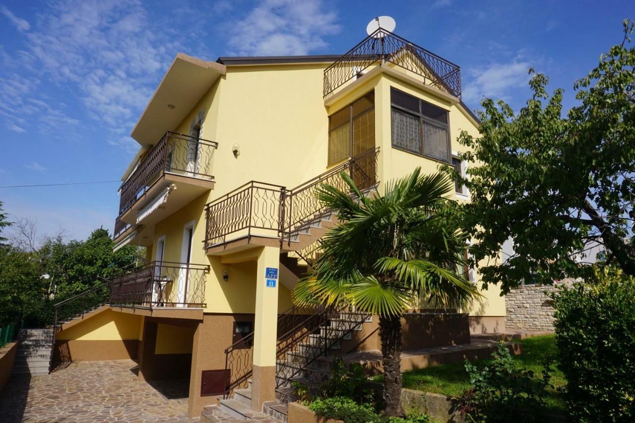 Hotel Mariella Bašanija Exterior foto